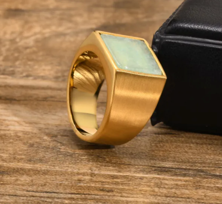 Signet ring turquoise Gold