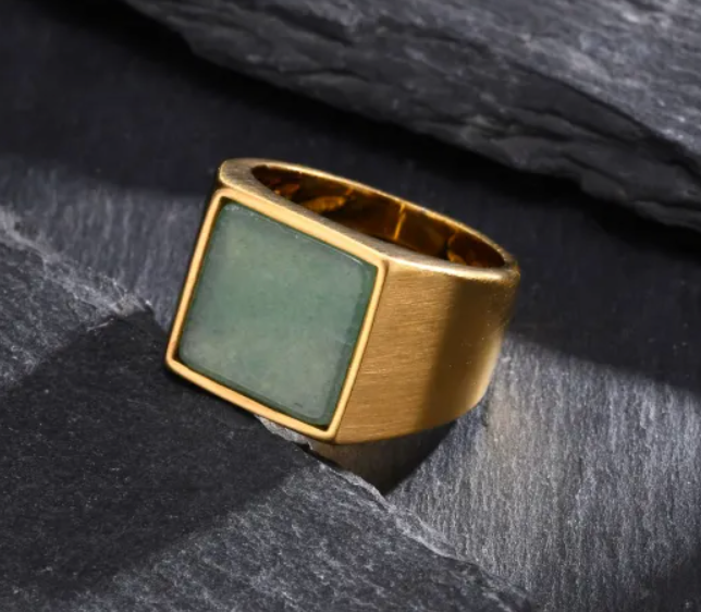 Signet ring turquoise Gold